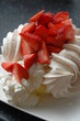 Meringue aux fraises avec ice cream
