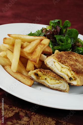 Photo: Chicken cordon bleu Chicken cordon bleu