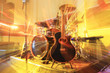 Band mit Gitarre und Schlagzeug mit Strahefekt