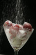 fresas y azúcar glacé