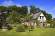 france,normandie,veules-les-roses : maison à colombages, jardin
