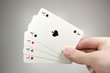 Hand mit Assen