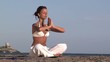 yoga al mare sulla sabbia yoga al mare sulla sabbia