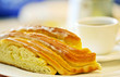 Hefekuchen mit Kaffee Hefekuchen mit Kaffee