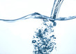 Foto: Wasserstrahl mit Luftbläschen Wasserstrahl mit Luftbläschen