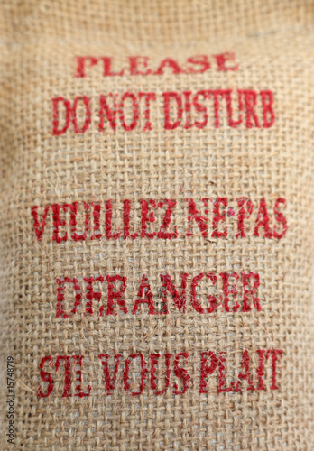 Photo : affiche "veuillez ne pas déranger s'il vous plaît" affiche "veuillez ne pas déranger s'il vous plaît"