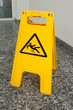 Rutschgefahr "WET FLOOR"