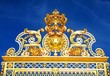 Couronne du roi soleil, haut de la porte d'entrée, Versailles