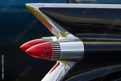 Car wing