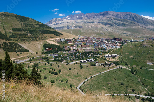 Vue sur l'Alpe d'Huez en été