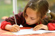 très appliquée dans ses devoirs très appliquée dans ses devoirs