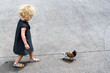 enfant et pigeon