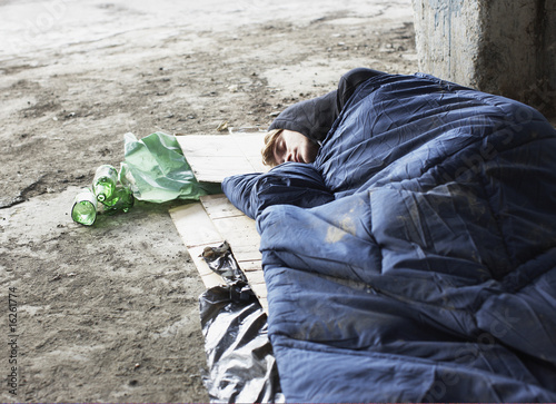   Sleeping  on Photo  Homeless Man Sleeping In Sleeping Bag On Cardboard    Engine