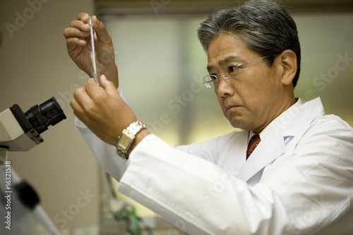 Photo: 男性医師 男性医師
