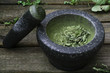Stevia im Mörser