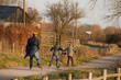 Roller sur une piste cyclable Roller sur une piste cyclable