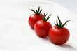 Drei Tomaten