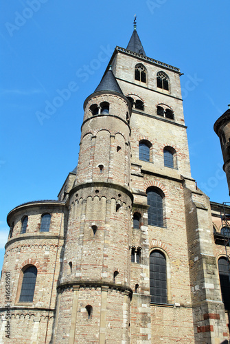 Clocher de la Cathédrale Saint-Pierre à Trèves
