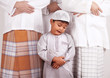 children pray