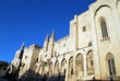 Au pied du Palais des Papes à Avignon Au pied du Palais des Papes à Avignon
