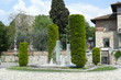 fontana con costruzioni