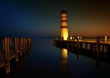 nachts beim alten Leuchtturm