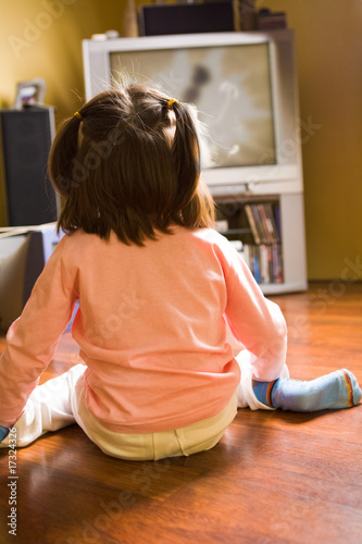 Foto: Watching TV Watching TV