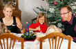 Weihnachtsessen in Familie