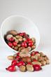 Herbstdekoration mit Schale