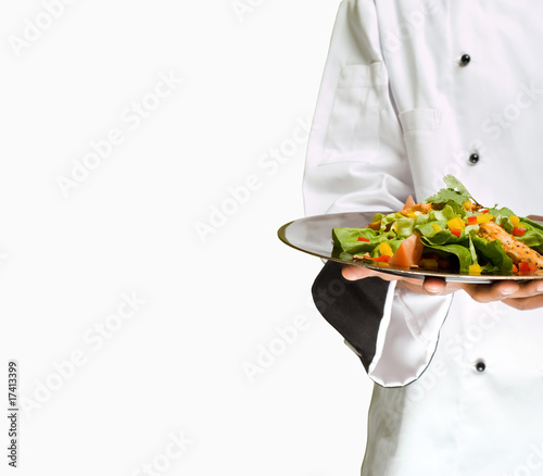 Foto: Chef holding salad Chef holding salad