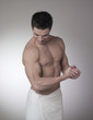 homme nu  muscles serviette
