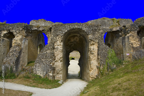 france; charente maritime; saintes : amphithéâtre gallo-romain