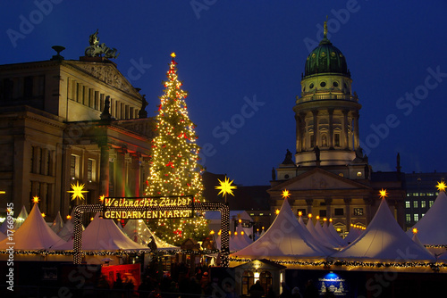 Berlin Weihnachtsmarkt Gendarmenmarkt 12