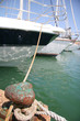 Yacht amarré
