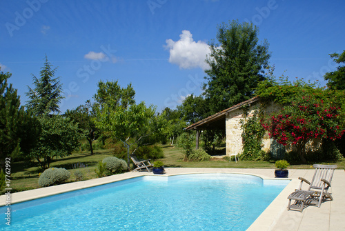 Foto: belle piscine dans un cadre bucolique # 02 belle piscine dans un cadre bucolique # 02