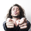 Photo: jeune homme provocateur impertinent jeune homme provocateur impertinent