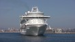 Maniobra de desatraque de un crucero