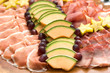 Foto: Aufschnittplatte gemischt mit Fruechten Aufschnittplatte gemischt mit Fruechten