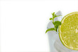 lima natural, frutas y cítricos aislados lima natural, frutas y cítricos aislados