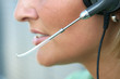Schöne Business Frau im Büro - Callcenter