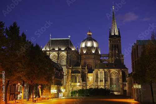 Aachen Dom Nacht