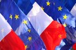 Drapeaux flottant au vent