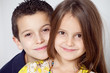 Image : frere et soeur portrait de famille