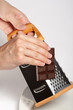 To grate chocolate