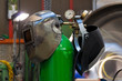 Schutzkleidung eines Schweissers in der Metall Industrie