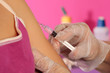 Injection vaccin enfant