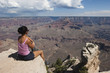 Femme seule au Grand Canyon