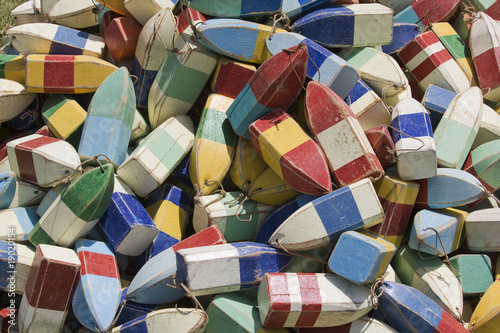 Foto: Wooden Buoys Wooden Buoys