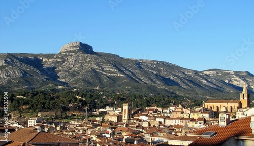 AUBAGNE et la MONTAGNE du GARLABAN AUBAGNE et la MONTAGNE du GARLABAN