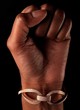 Photo: poing main noire plus bijou poing main noire plus bijou